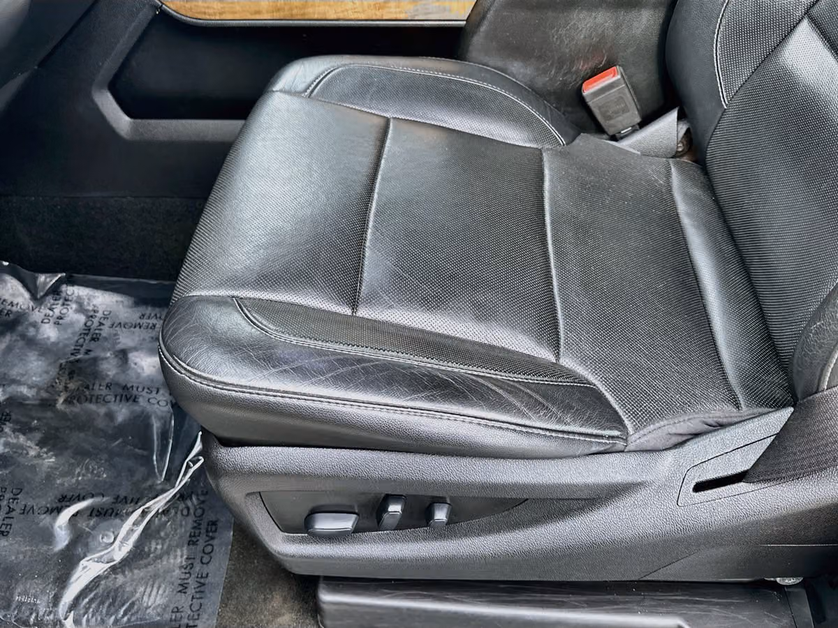 2019 Chevrolet Silverado 3500HD LTZ Crew Cab Image 20