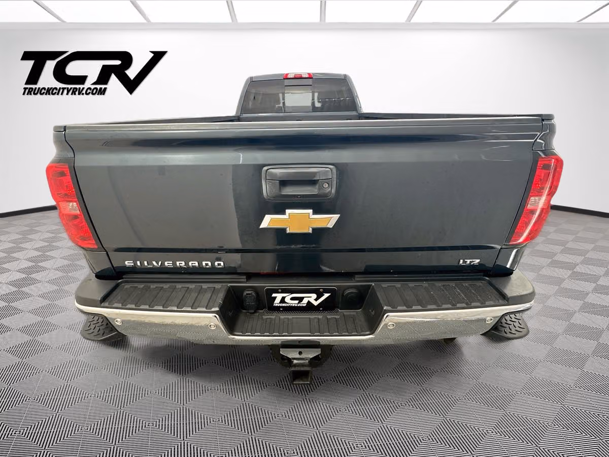 2019 Chevrolet Silverado 3500HD LTZ Crew Cab Image 6