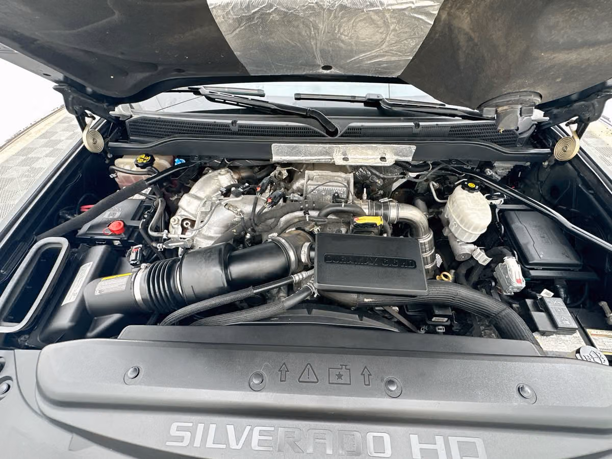 2019 Chevrolet Silverado 3500HD LTZ Crew Cab Image 28