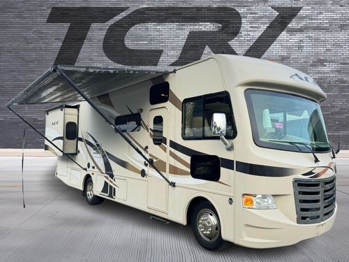 10808 - 2015 Thor Ace 30 ft Class A Motorhome 2 Slides