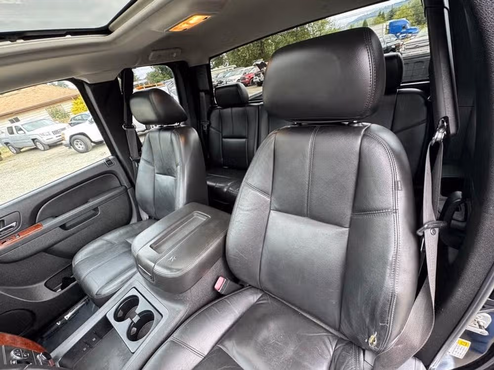 2010 Chevrolet Silverado 1500 LTZ Ext Cab 6.2 V8 4x4 Image 9