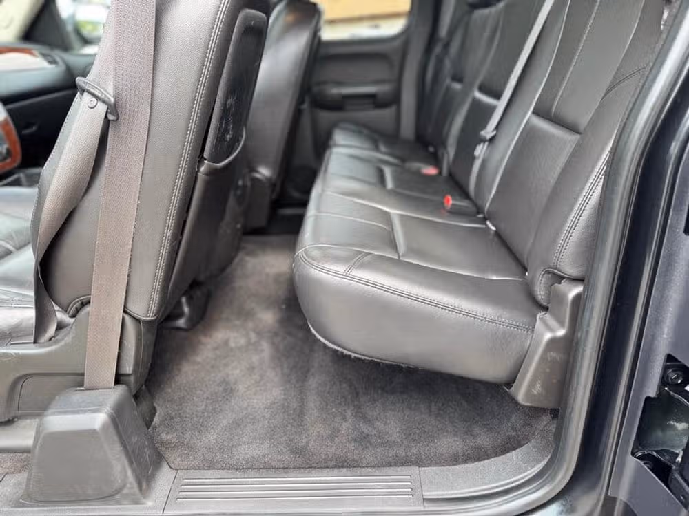 2010 Chevrolet Silverado 1500 LTZ Ext Cab 6.2 V8 4x4 Image 17