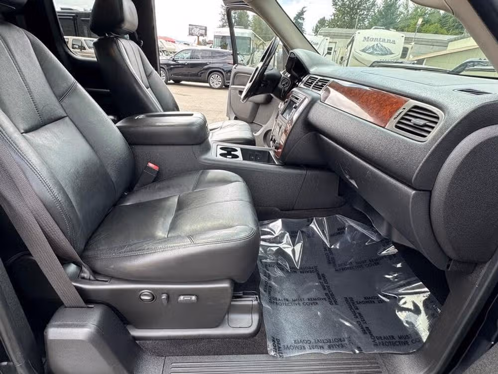 2010 Chevrolet Silverado 1500 LTZ Ext Cab 6.2 V8 4x4 Image 19
