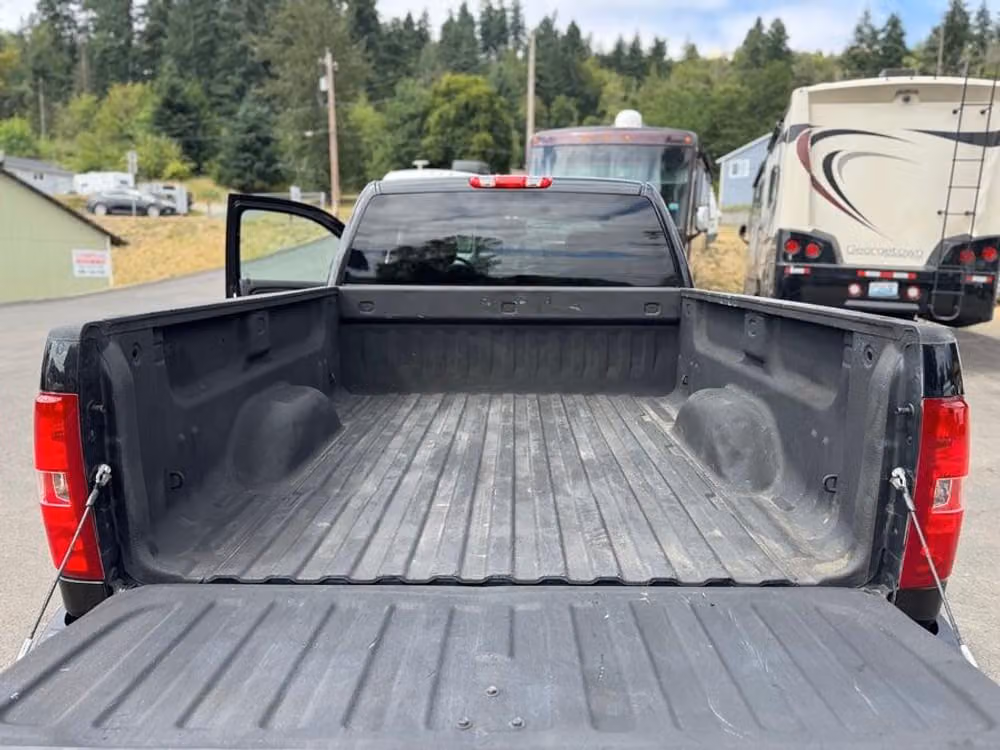 2010 Chevrolet Silverado 1500 LTZ Ext Cab 6.2 V8 4x4 Image 24