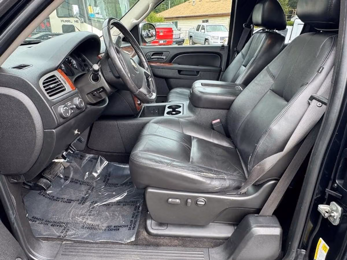 2010 Chevrolet Silverado 1500 LTZ Ext Cab 6.2 V8 4x4 Image 8
