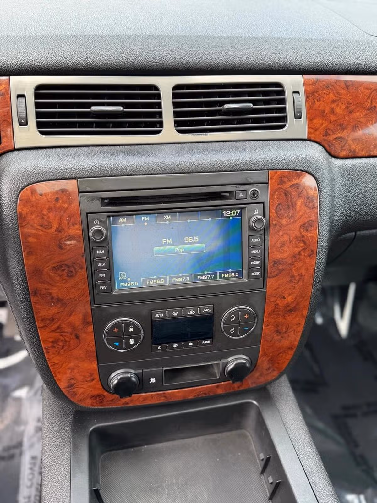 2010 Chevrolet Silverado 1500 LTZ Ext Cab 6.2 V8 4x4 Image 13
