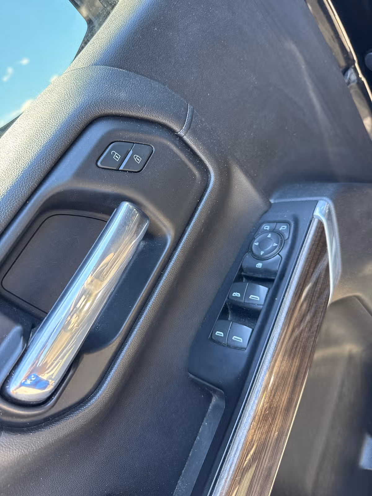 2019 Chevrolet Silverado 1500 Crew Cab LIFTED Image 22