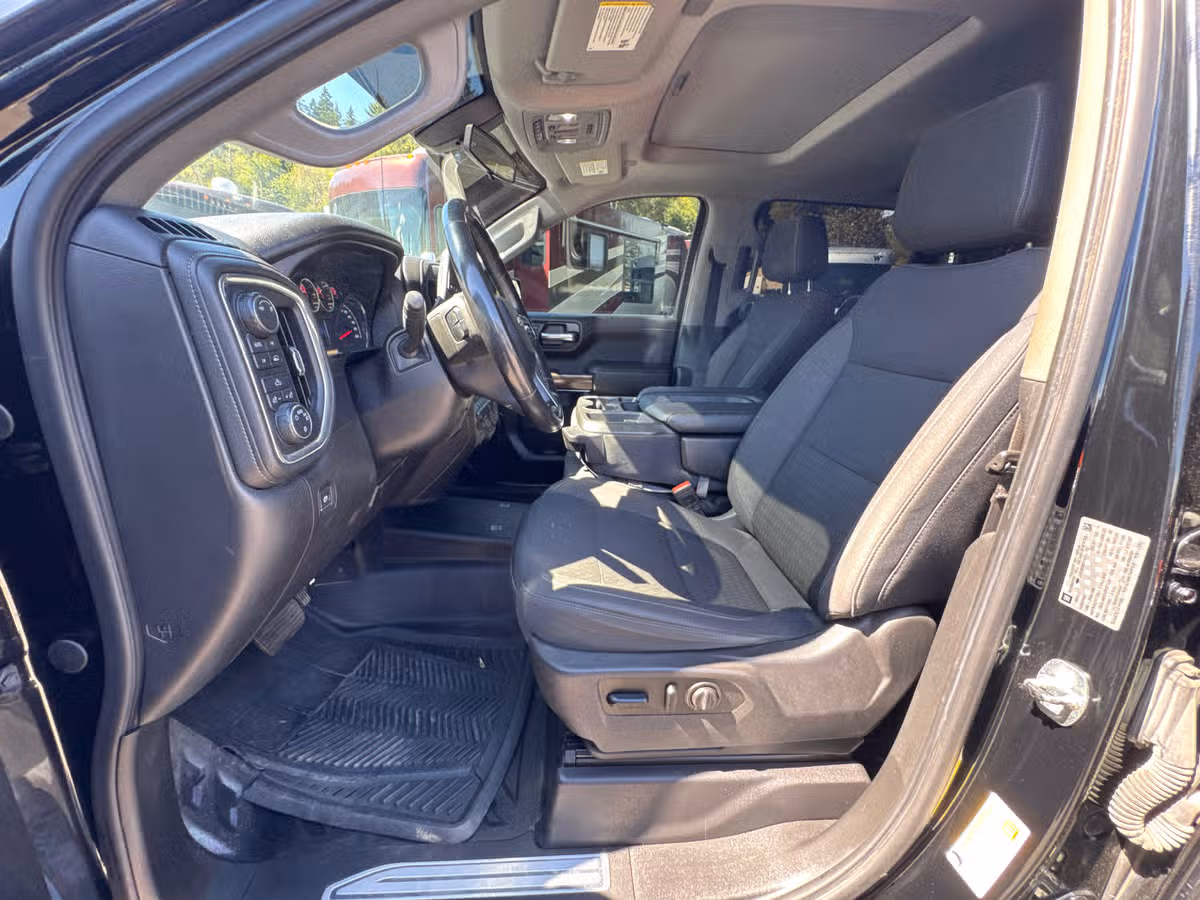 2019 Chevrolet Silverado 1500 Crew Cab LIFTED Image 23