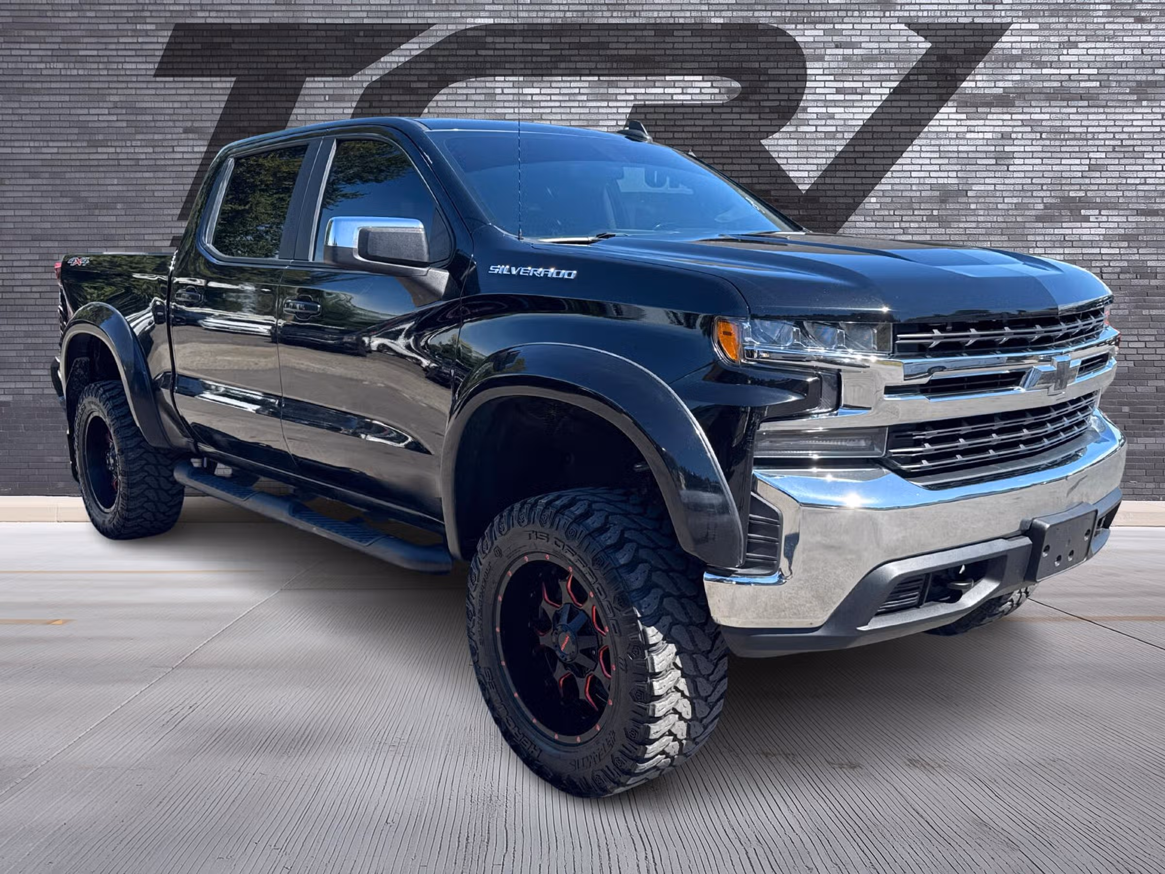 2019 Chevrolet Silverado 1500 Crew Cab LIFTED Image 1