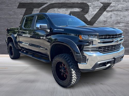 10866 - 2019 Chevrolet Silverado 1500 Crew Cab LIFTED