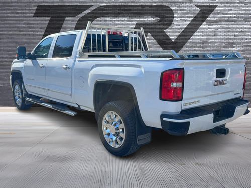 2019 GMC Sierra 2500HD Denali Lower Image 3