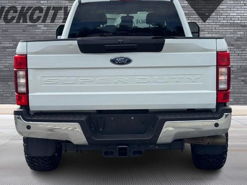 2022 Ford F-350 Super Duty XLT Lower Image 2