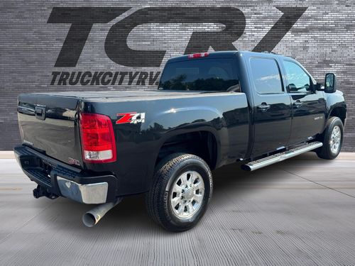 2014 GMC Sierra 2500HD SLT Crew Cab Duramax Diesel Lower Image 3