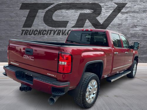 2019 GMC Sierra 2500HD Denali Crew Cab Duramax Diesel Lower Image 1