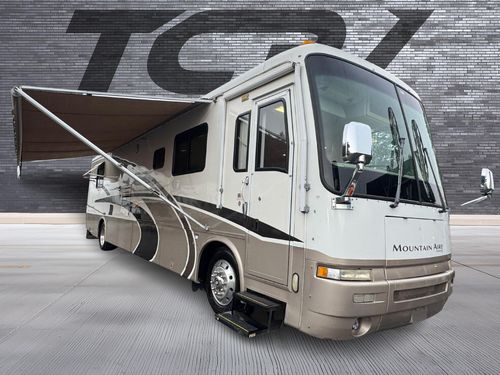 10730B - 2000 Newmar Mountain Air Diesel Pusher 2 Slides 40ft