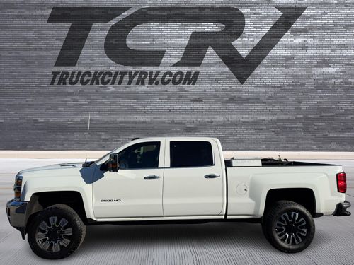 2016 Chevrolet Silverado 2500HD LTZ Lower Image 3