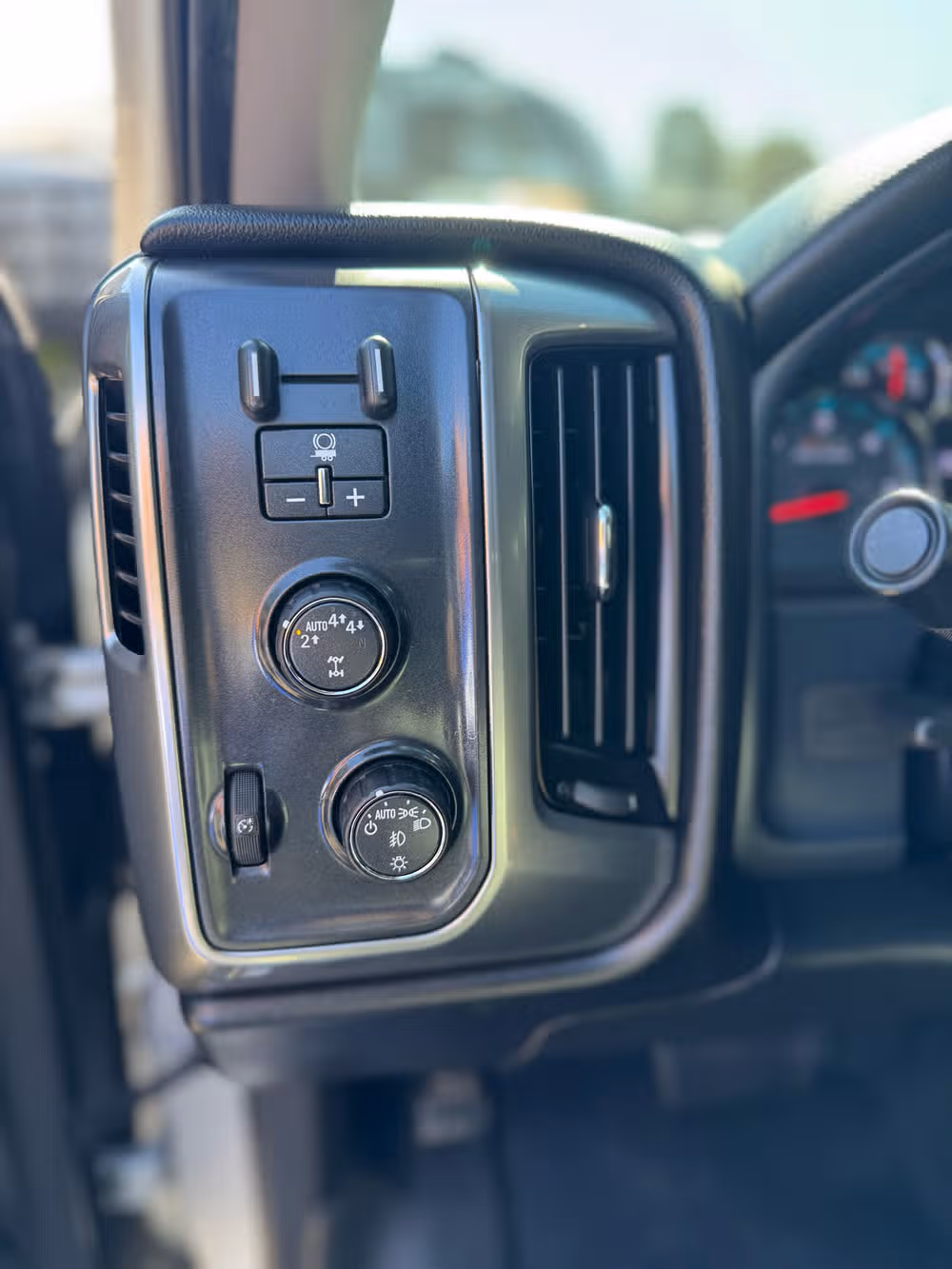 2018 Chevrolet Silverado 1500 LT Z71 Image 15