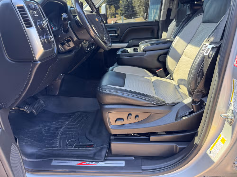 2018 Chevrolet Silverado 1500 LT Z71 Image 17