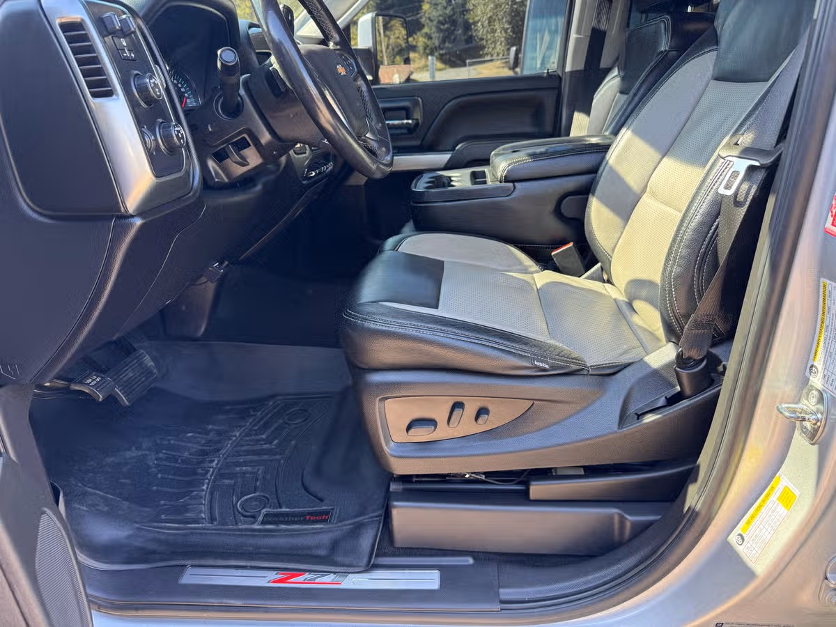 2018 Chevrolet Silverado 1500 LT Z71 Image 17