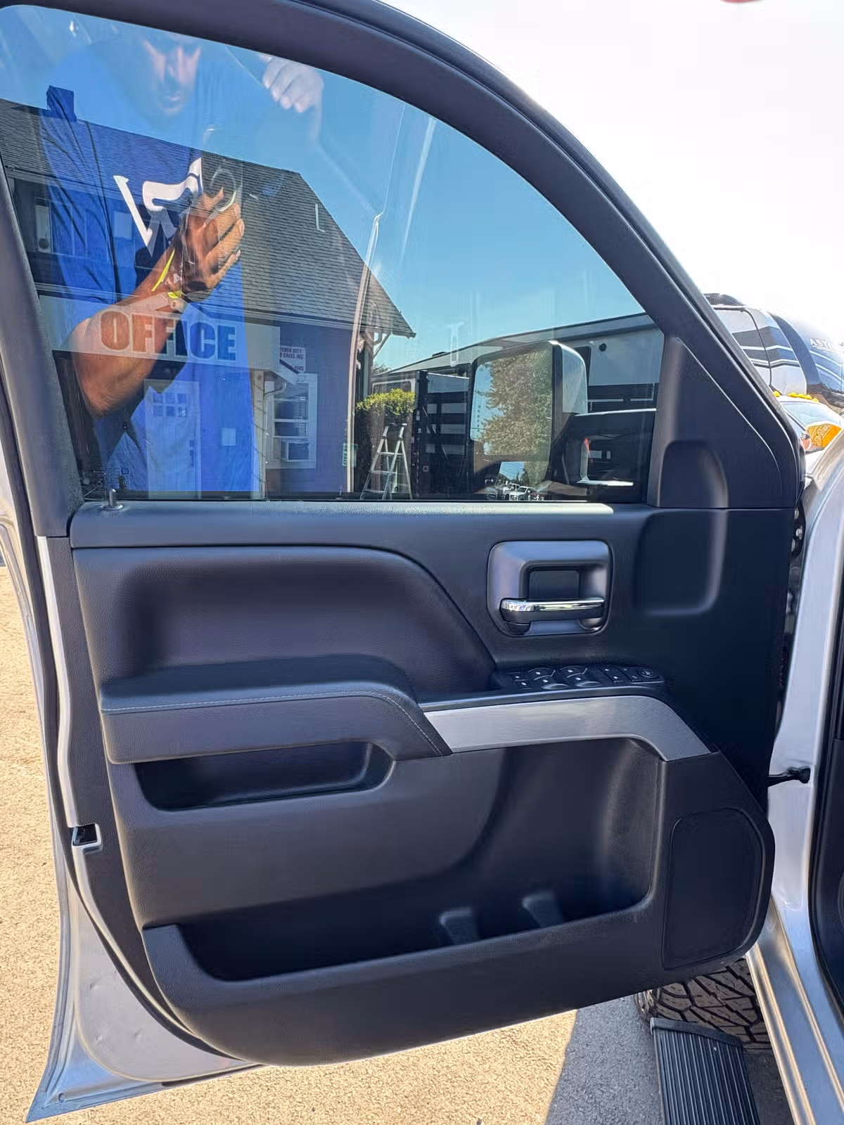 2018 Chevrolet Silverado 1500 LT Z71 Image 19