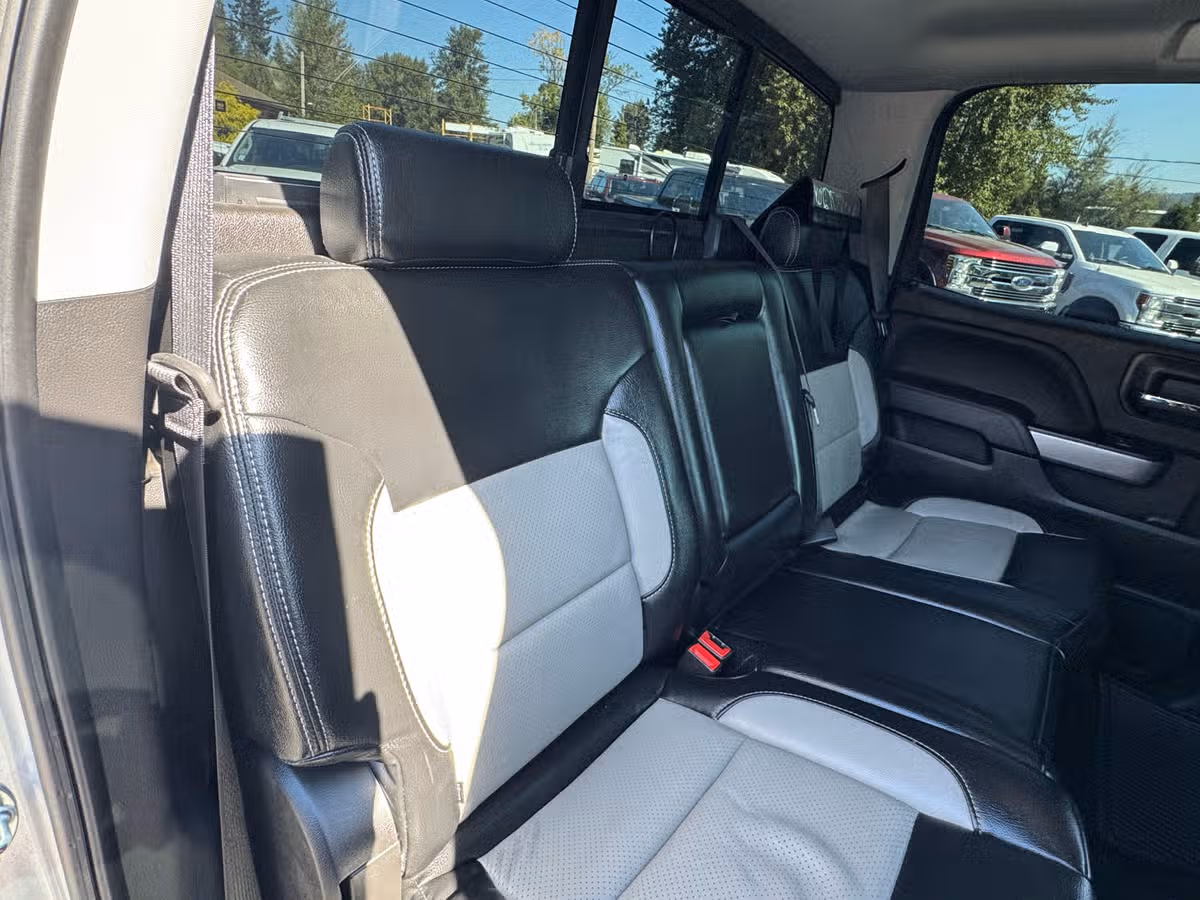 2018 Chevrolet Silverado 1500 LT Z71 Image 25