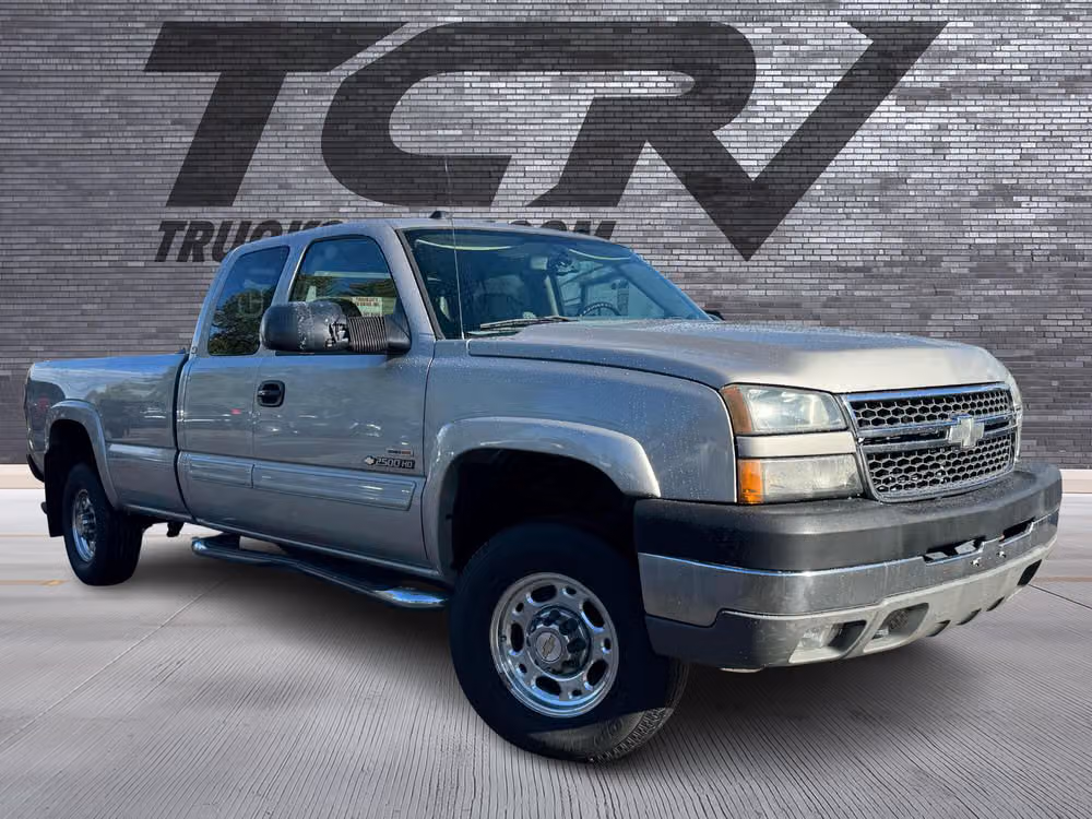 2005 Chevrolet Silverado 2500HD LT Image 1
