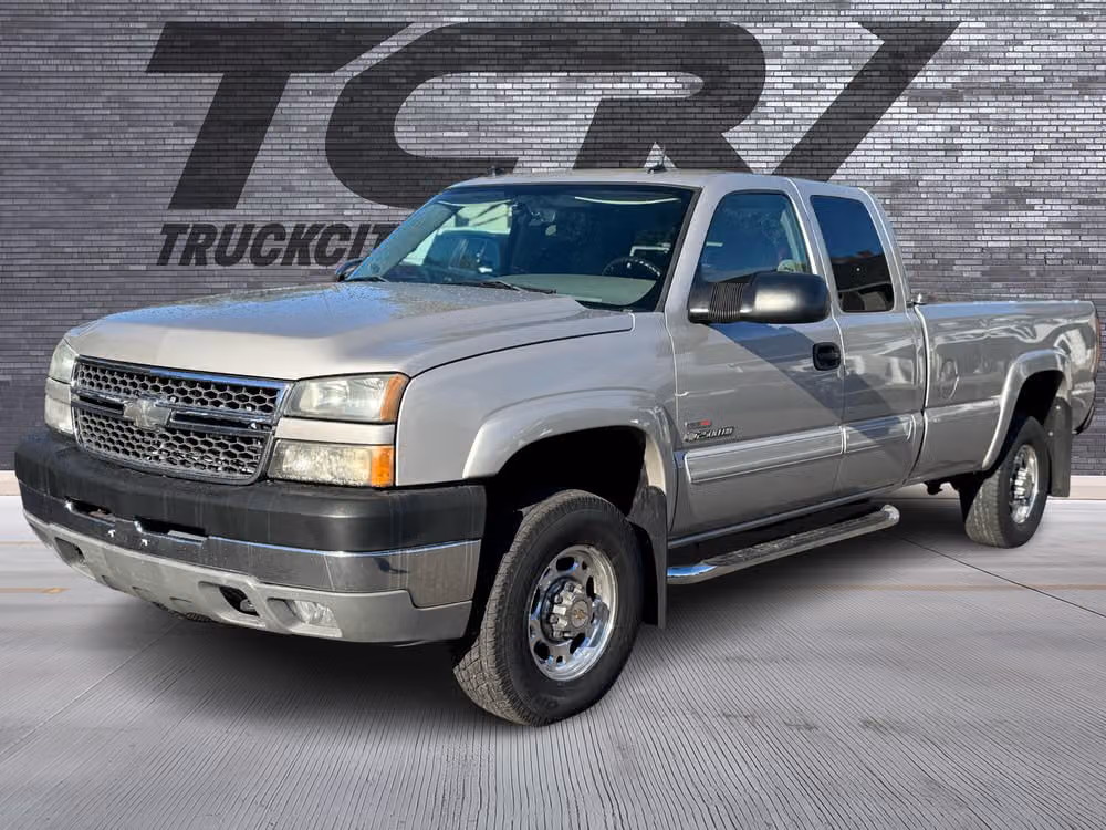 2005 Chevrolet Silverado 2500HD LT Image 4