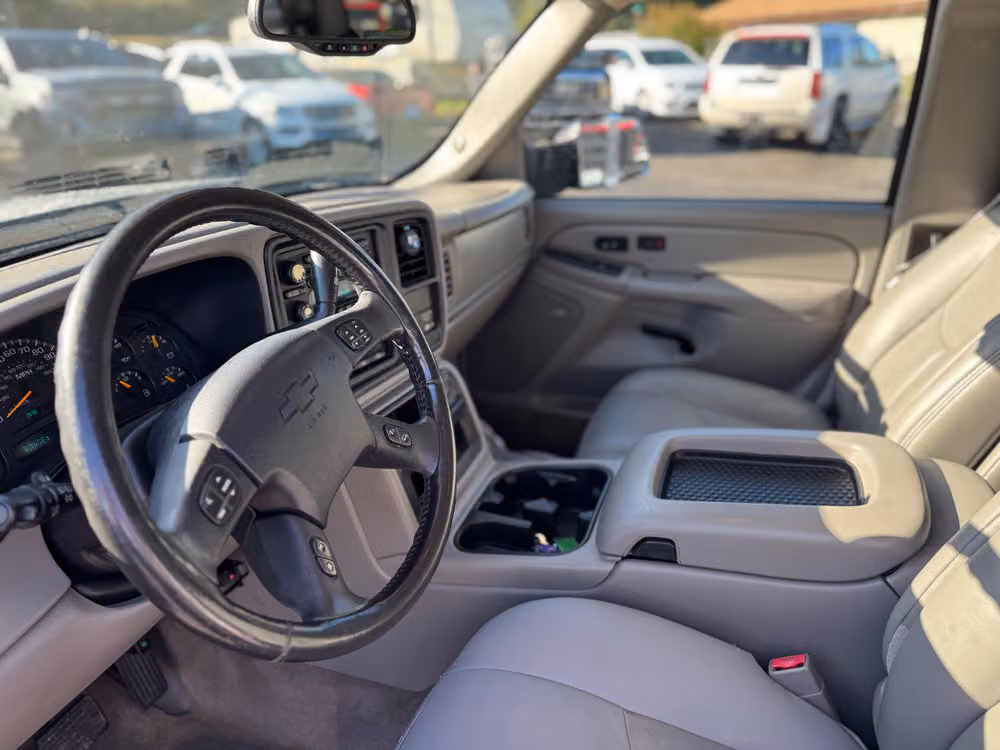 2005 Chevrolet Silverado 2500HD LT Image 11