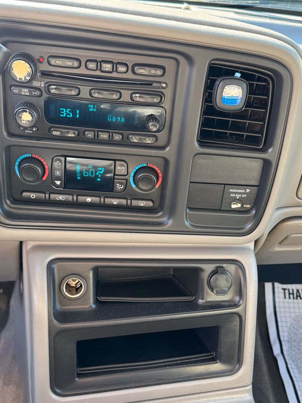 2005 Chevrolet Silverado 2500HD LT Image 13