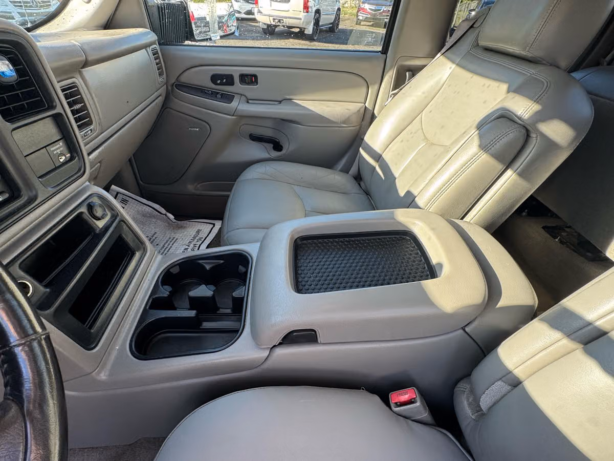 2005 Chevrolet Silverado 2500HD LT Image 15
