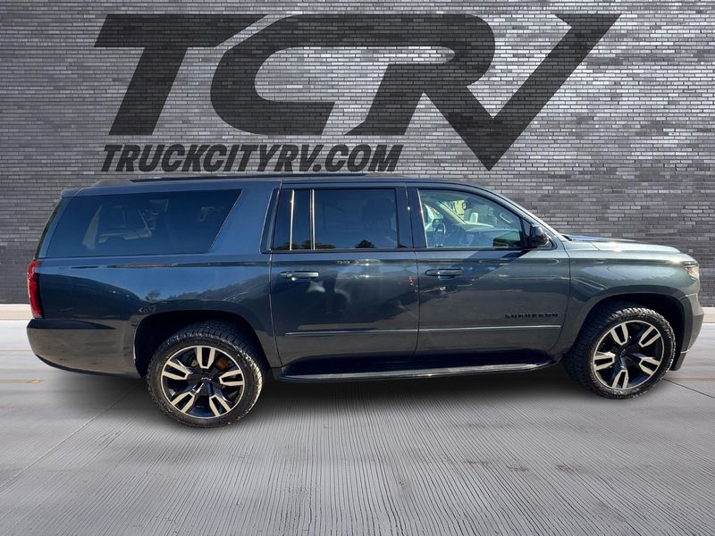 2019 Chevrolet Suburban Premier Upper Image 2