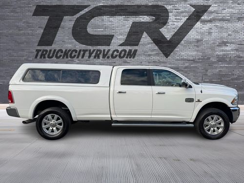 2017 Ram 2500 Laramie Longhorn Lower Image 2