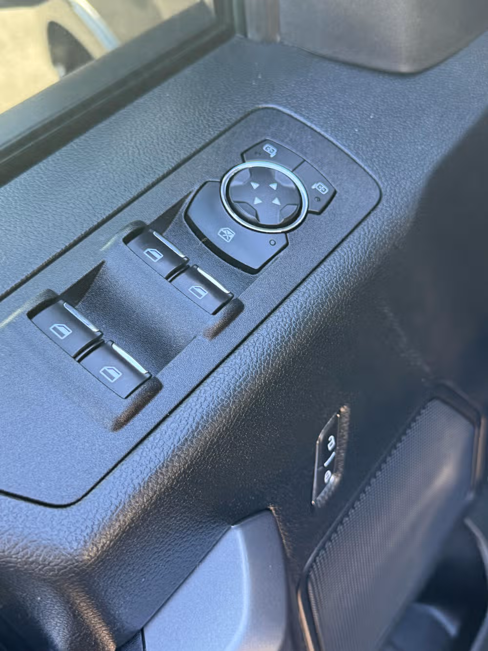 2019 Ford F-150 XLT Image 16
