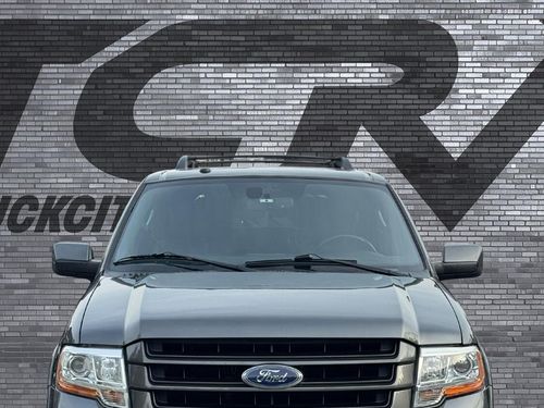 2017 Ford Expedition Limited Lower Image 3