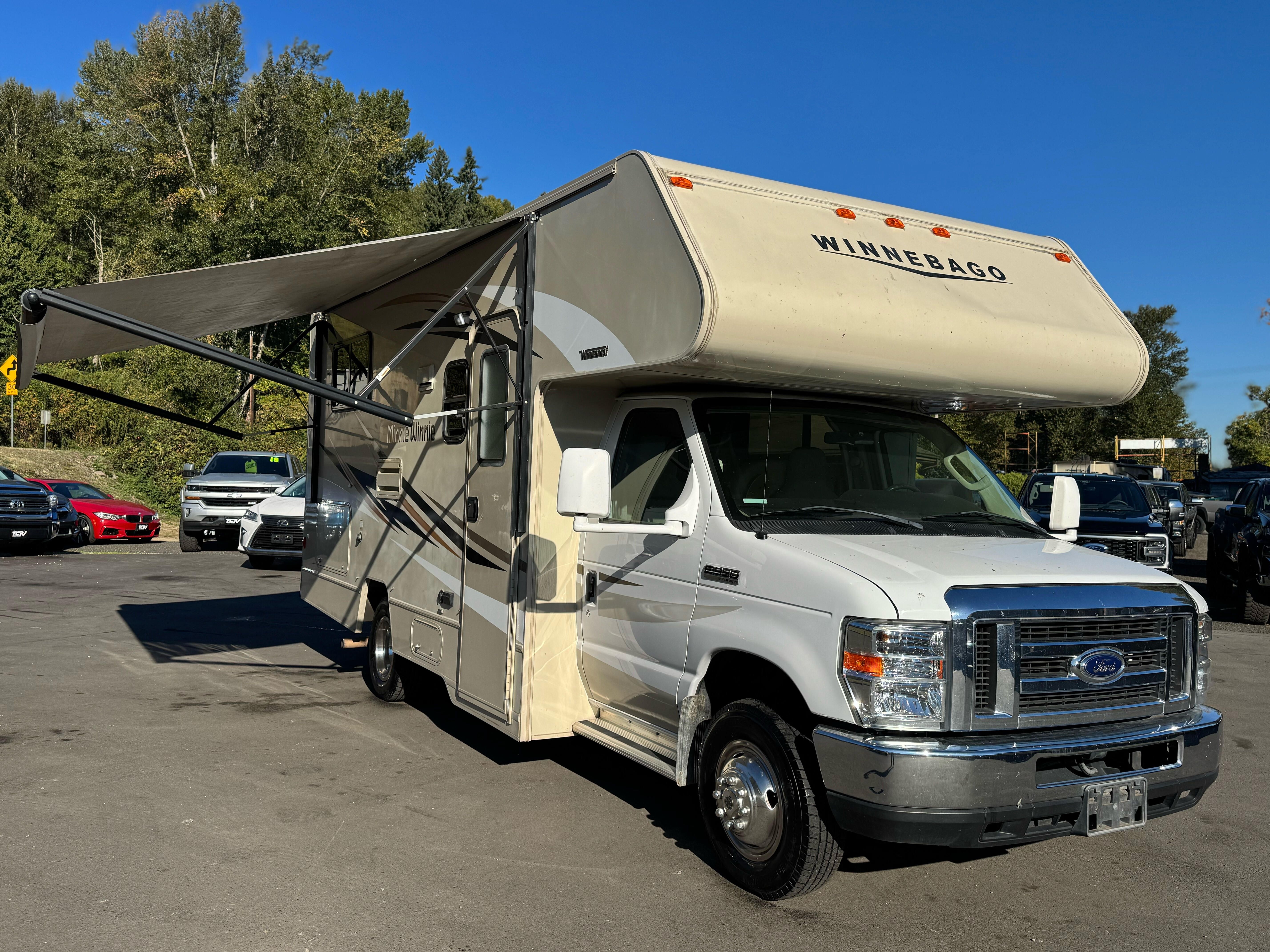 2016 Ford E-Series Cutaway Base's photo