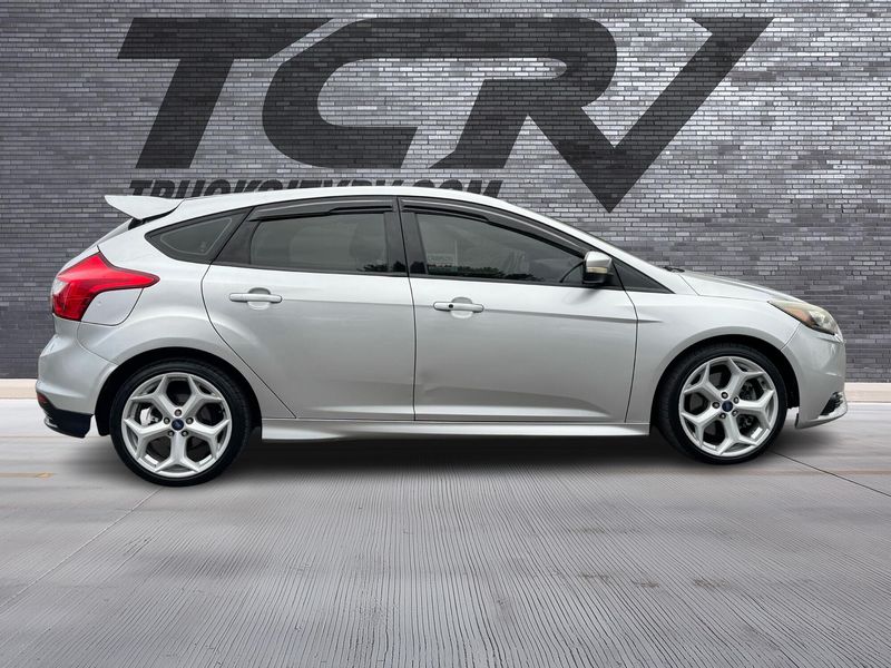 2013 Ford Focus ST Upper Image 2
