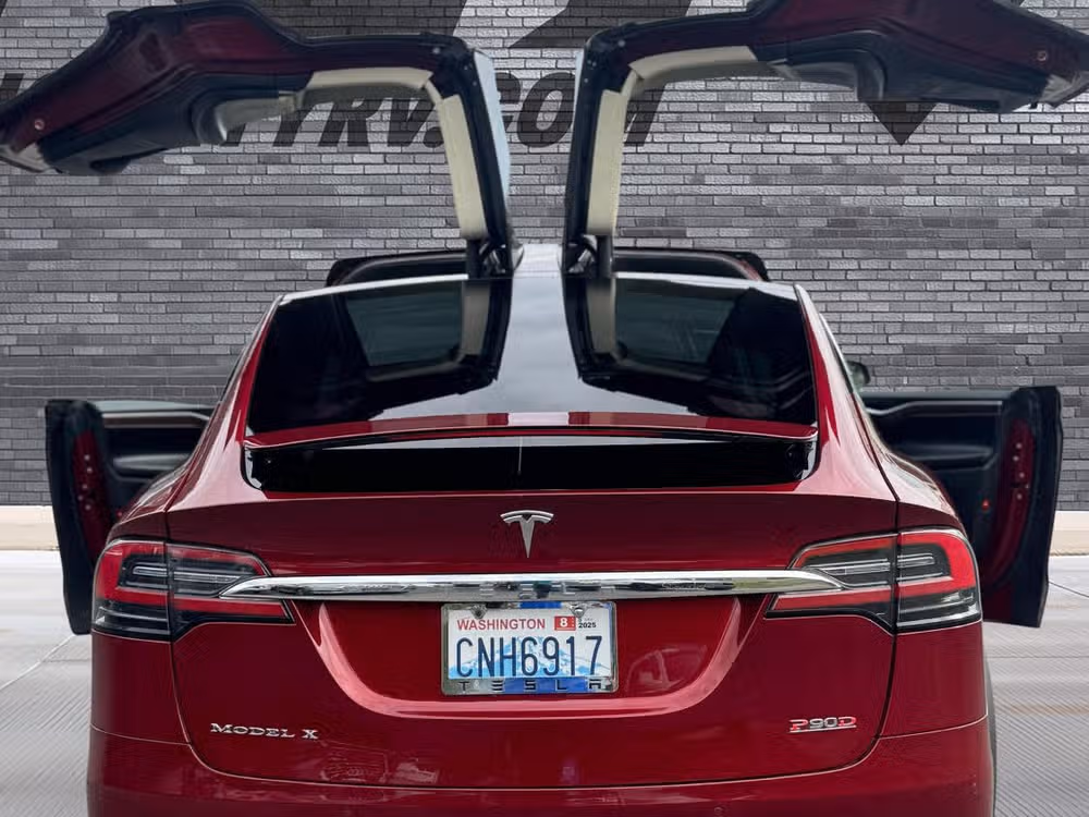 2016 Tesla Model X P90D Lower Image 2