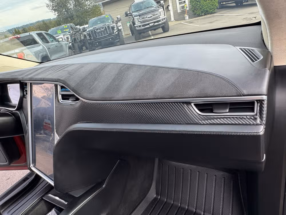 2016 Tesla Model X P90D Image 23