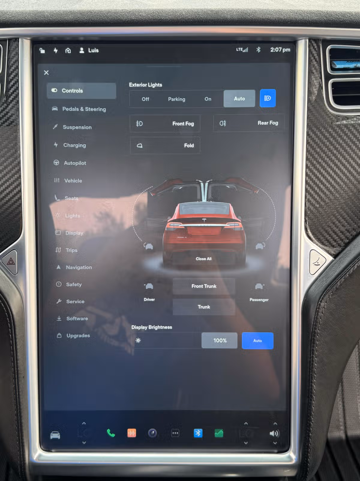 2016 Tesla Model X P90D Image 13