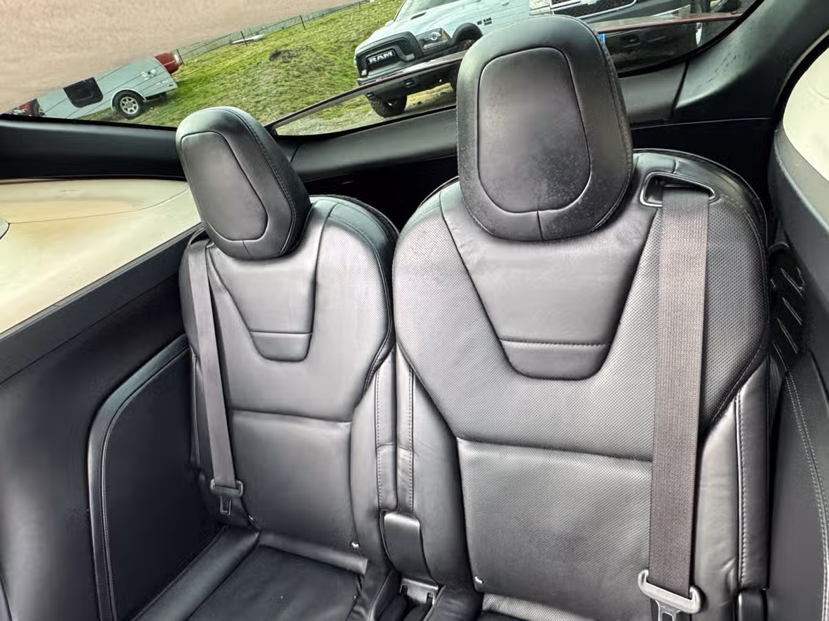 2016 Tesla Model X P90D Image 18