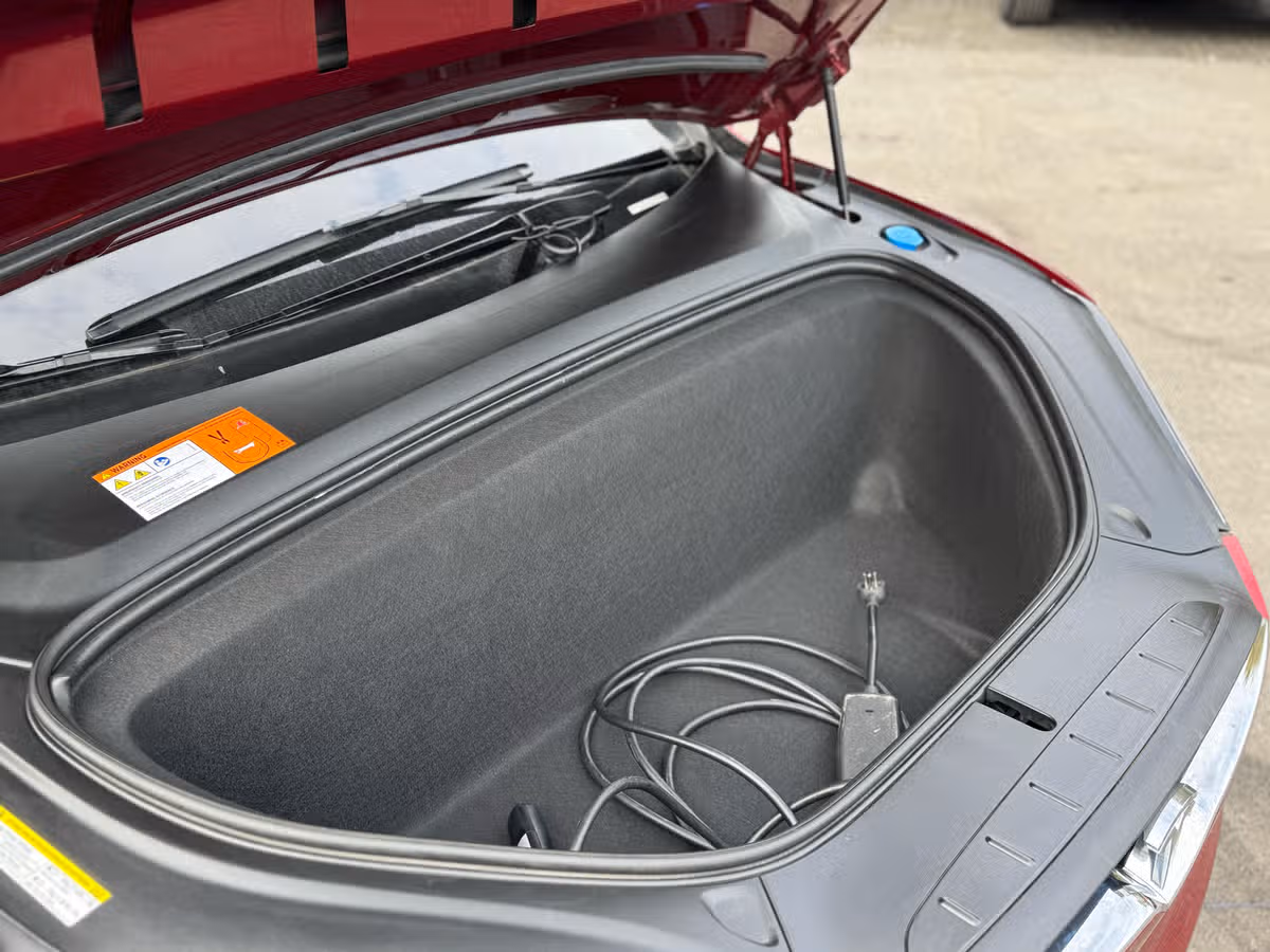 2016 Tesla Model X P90D Image 27