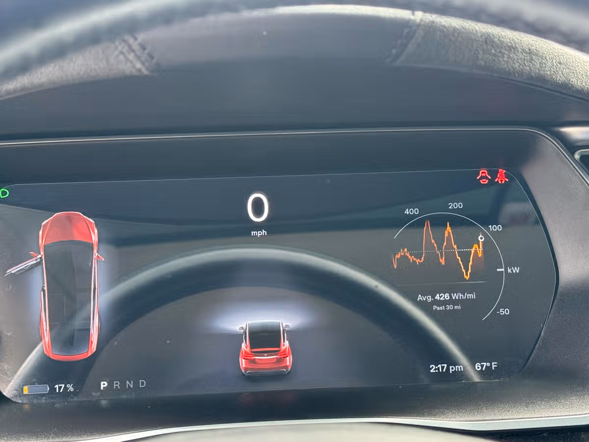 2016 Tesla Model X P90D Image 29