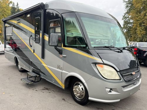 10847 - 2010 Winnebago Via Sprinter Diesel Motorhome