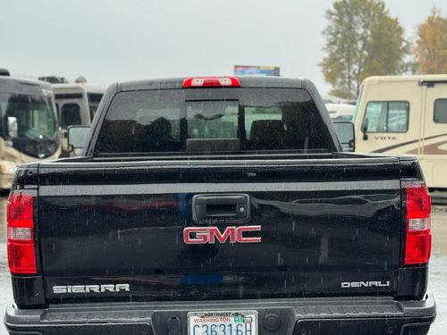 2016 GMC Sierra 3500HD Denali Lower Image 2