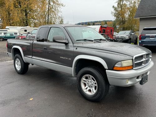20079A - 2002 Dodge Dakota SLT