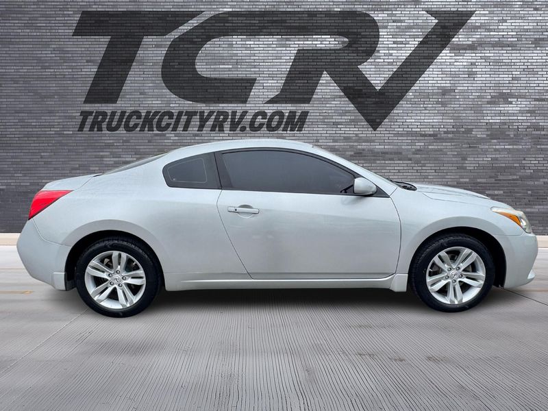 2012 Nissan Altima 400877013 Upper Image 2