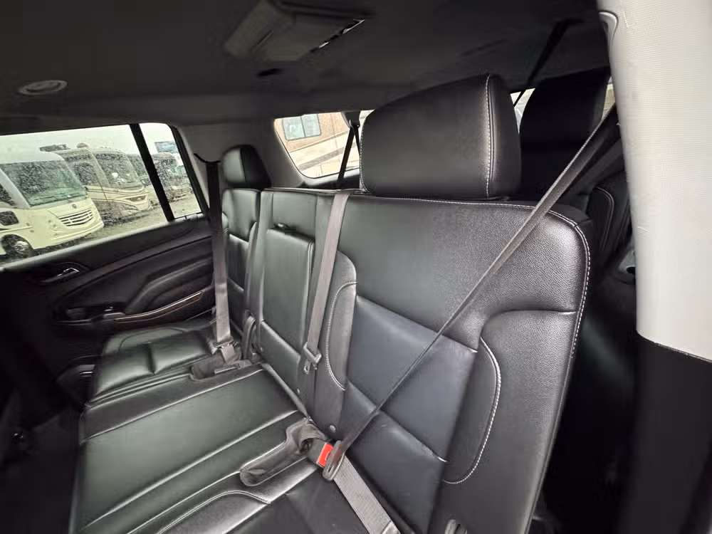 2019 Chevrolet Suburban LT Image 21