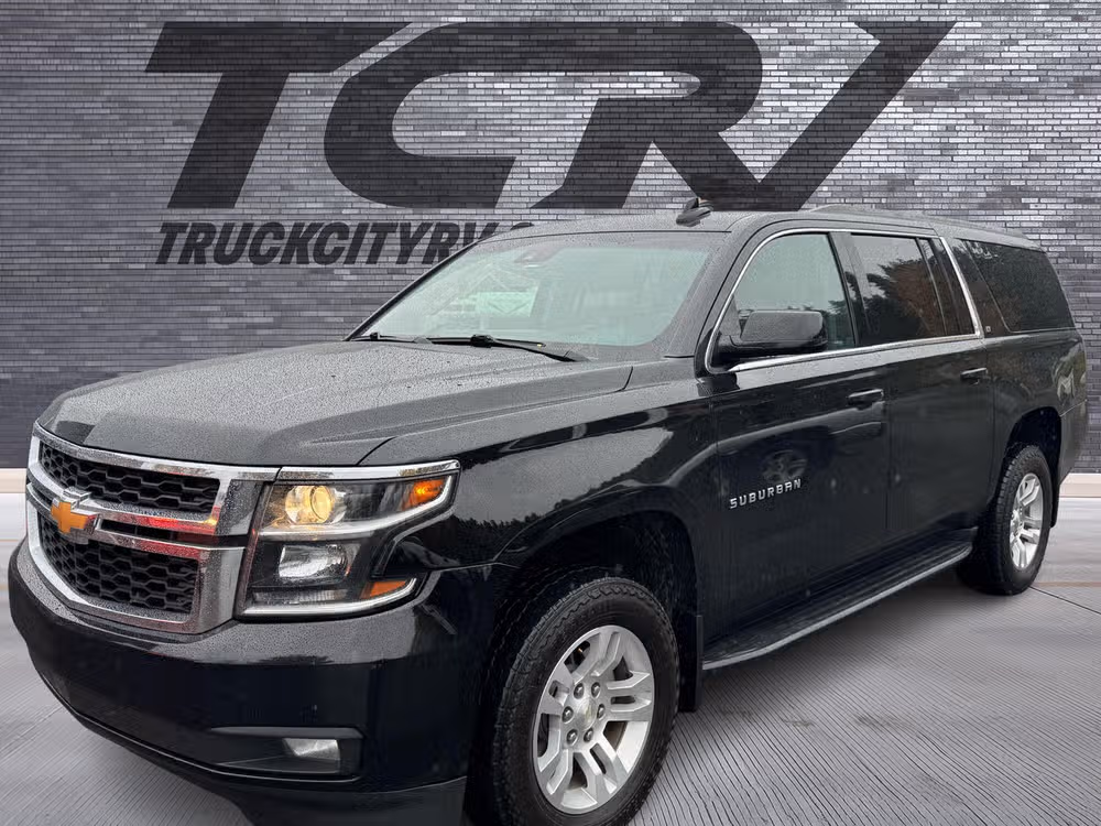 2019 Chevrolet Suburban LT Image 6