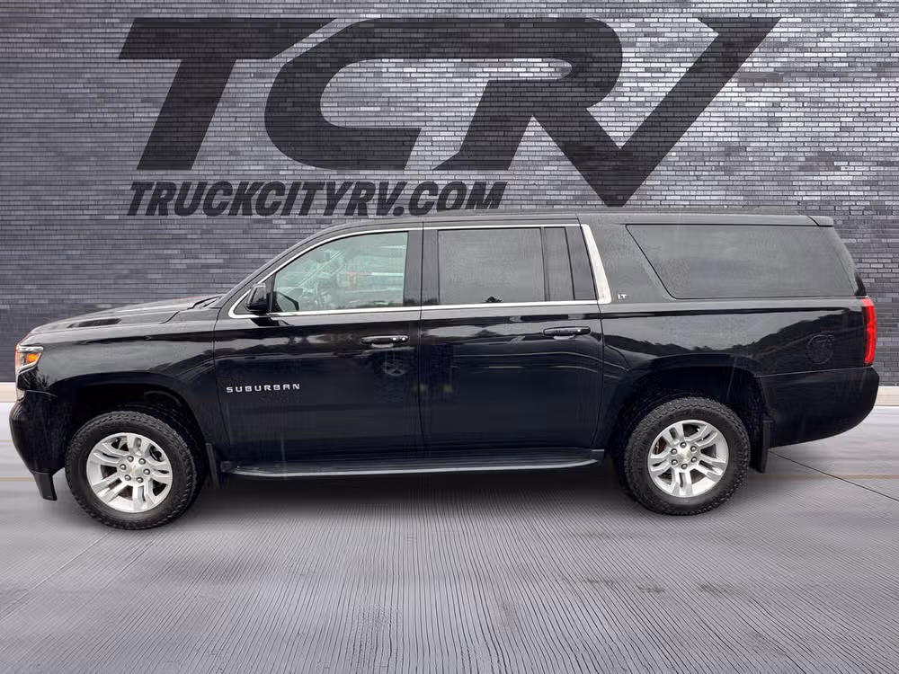 2019 Chevrolet Suburban LT Image 7