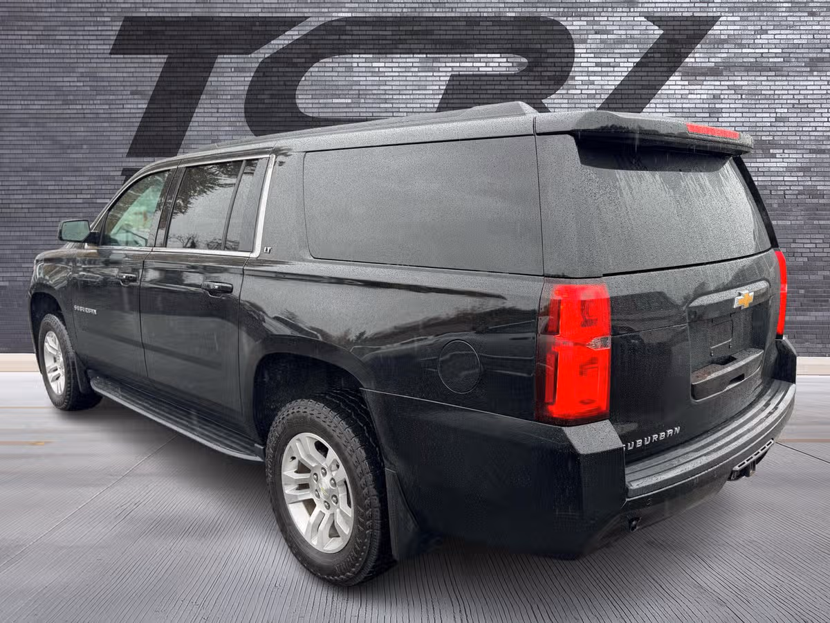 2019 Chevrolet Suburban LT Image 8